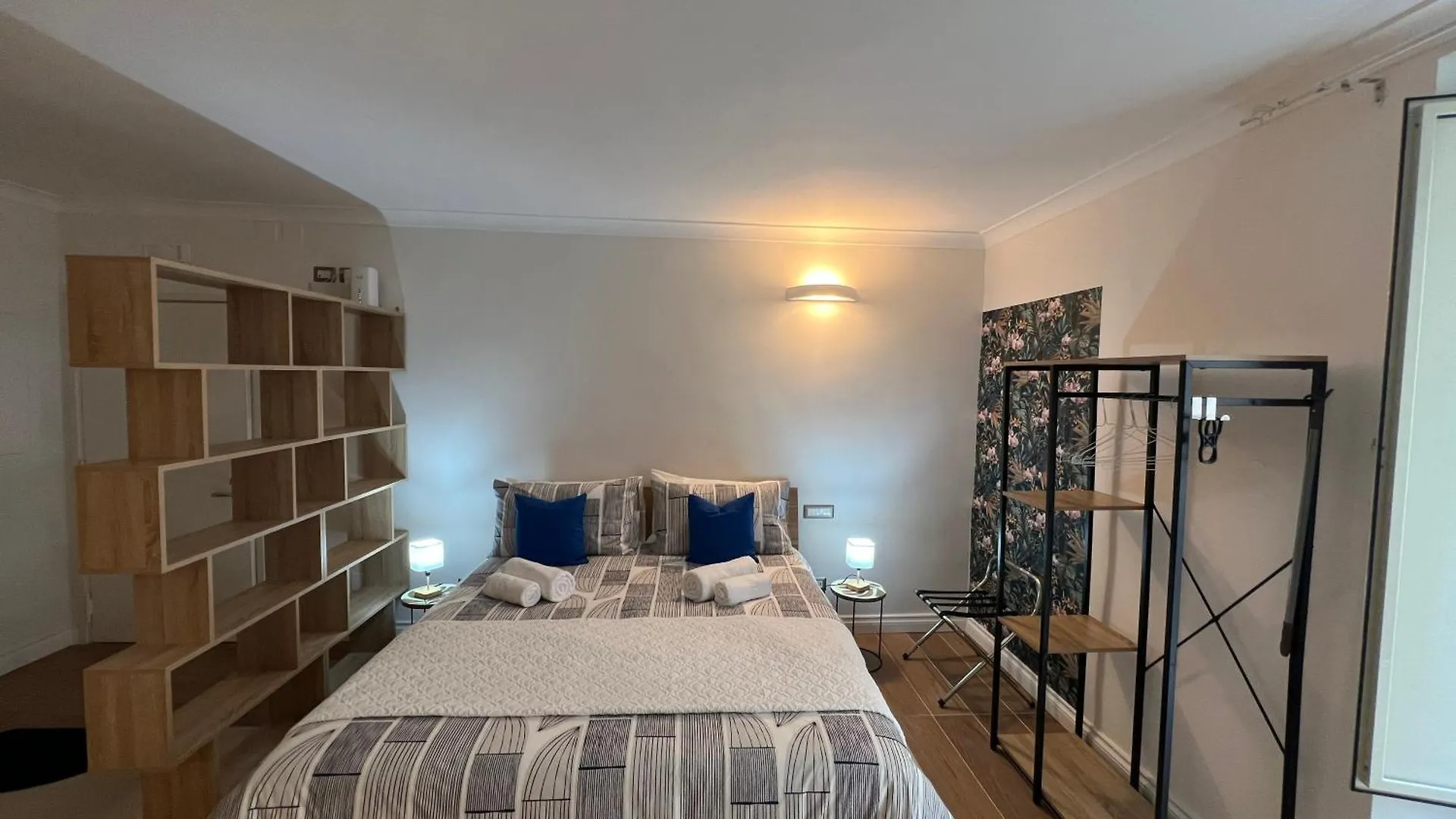 Queen House Naples Guest house