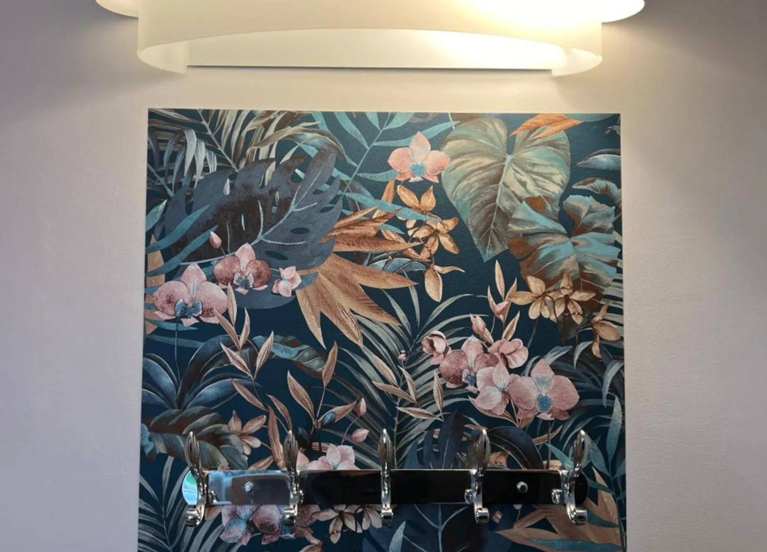 Queen House Naples 0*,